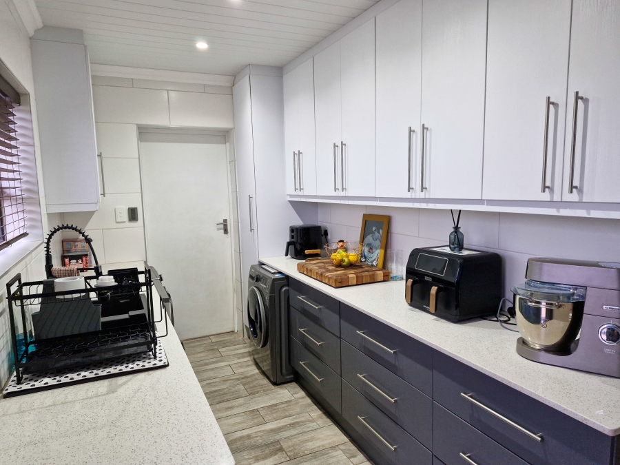 3 Bedroom Property for Sale in Tergniet Western Cape